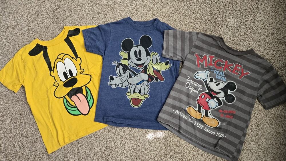 Lot Of 3 DISNEY Mickey & Friends Pluto Goofy Donald Duck Kid’s Small 5+ T-shirts